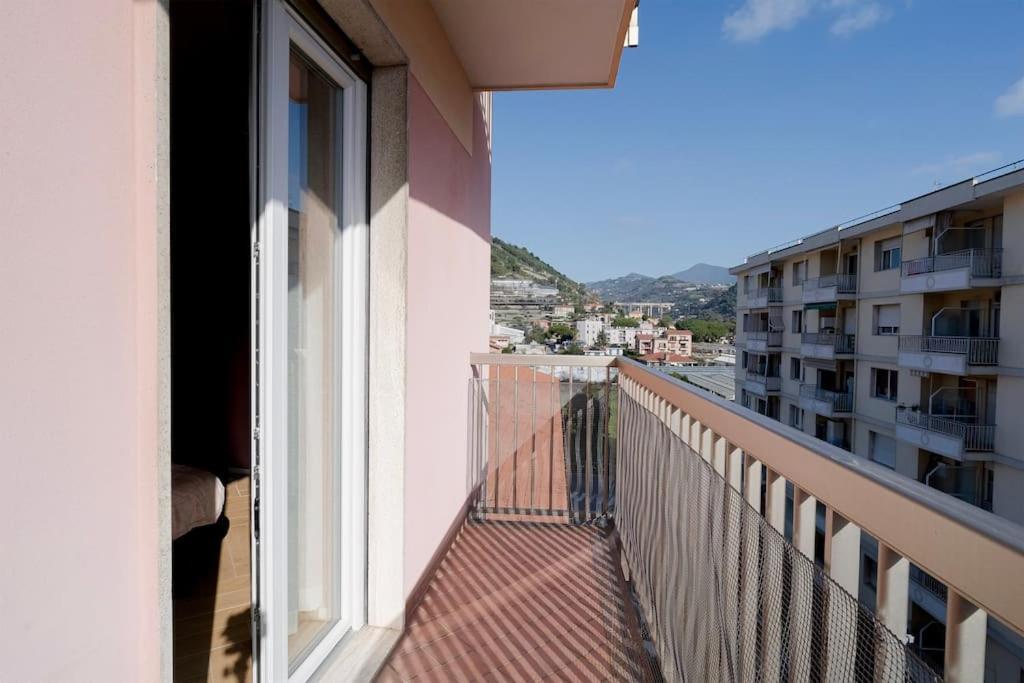 Artpartment - 2 Camere - Wifi - Garage Vallecrosia Ngoại thất bức ảnh